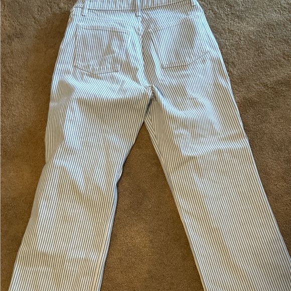 Abercrombie Curve Love High Rise 90s Relaxed Jean Blue Stripe - Picture 4 of 4